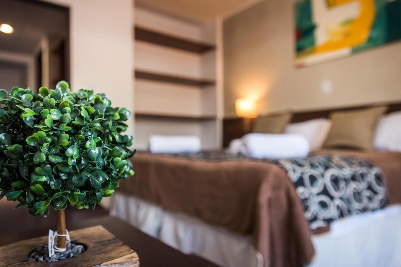 Costalago Suites- By Hvh Villa Carlos Paz Buitenkant foto
