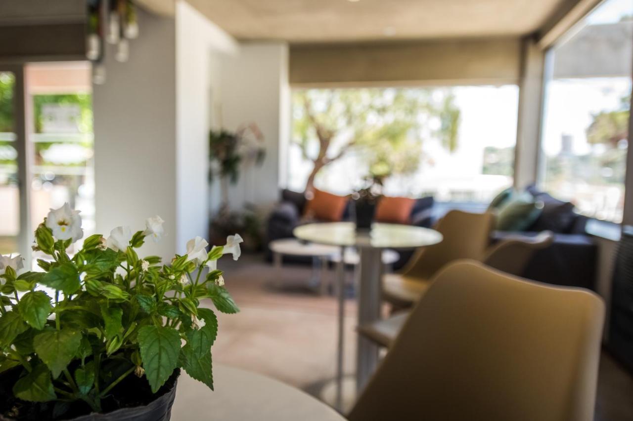 Costalago Suites- By Hvh Villa Carlos Paz Buitenkant foto