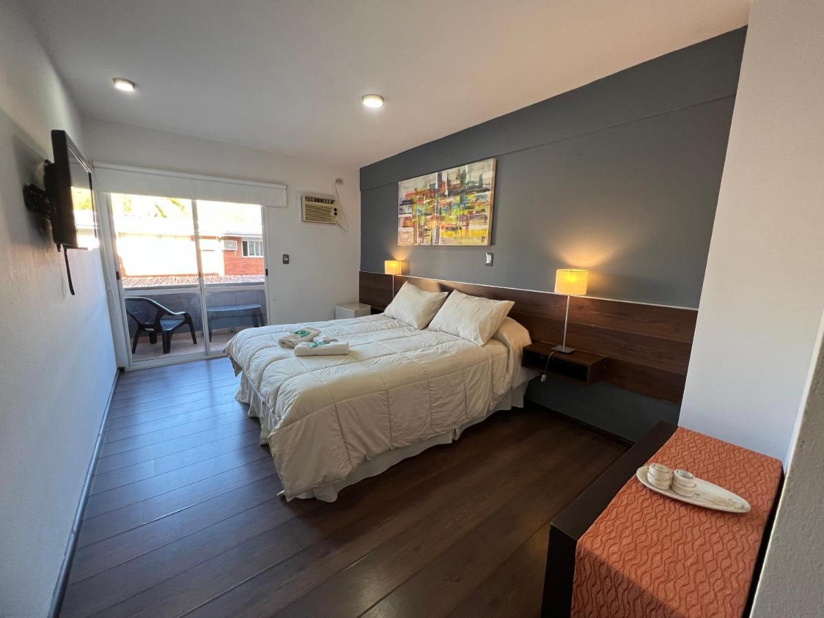 Costalago Suites- By Hvh Villa Carlos Paz Buitenkant foto