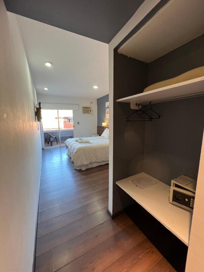 Costalago Suites- By Hvh Villa Carlos Paz Buitenkant foto